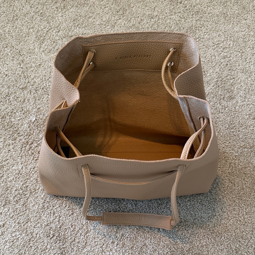 8 Other Reasons Beige Vegan Leather Slouchy Bucket Bag - Picture 4 of 8